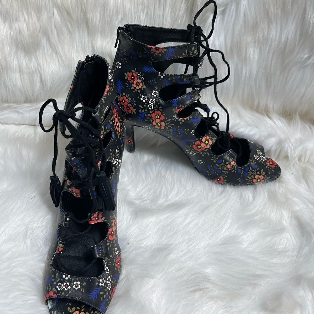 Nine West black multi color floral prints lace up sandals black tassels SZ12 - Picture 7 of 13